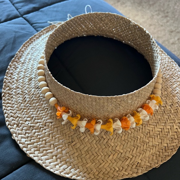 Puakenikeni clay lei. Handmade. - Picture 2 of 2